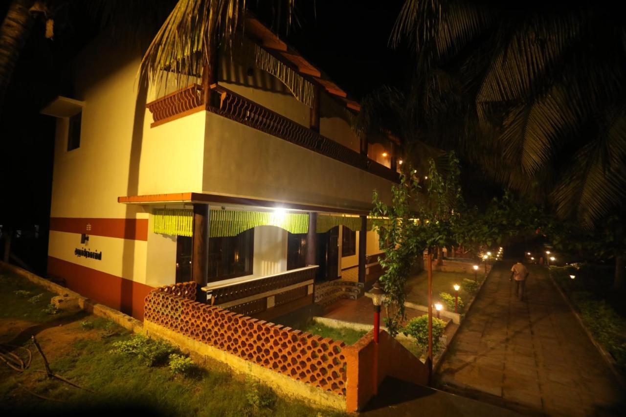 Thiruchitrambalam Palace Resort Anaimalai Dış mekan fotoğraf